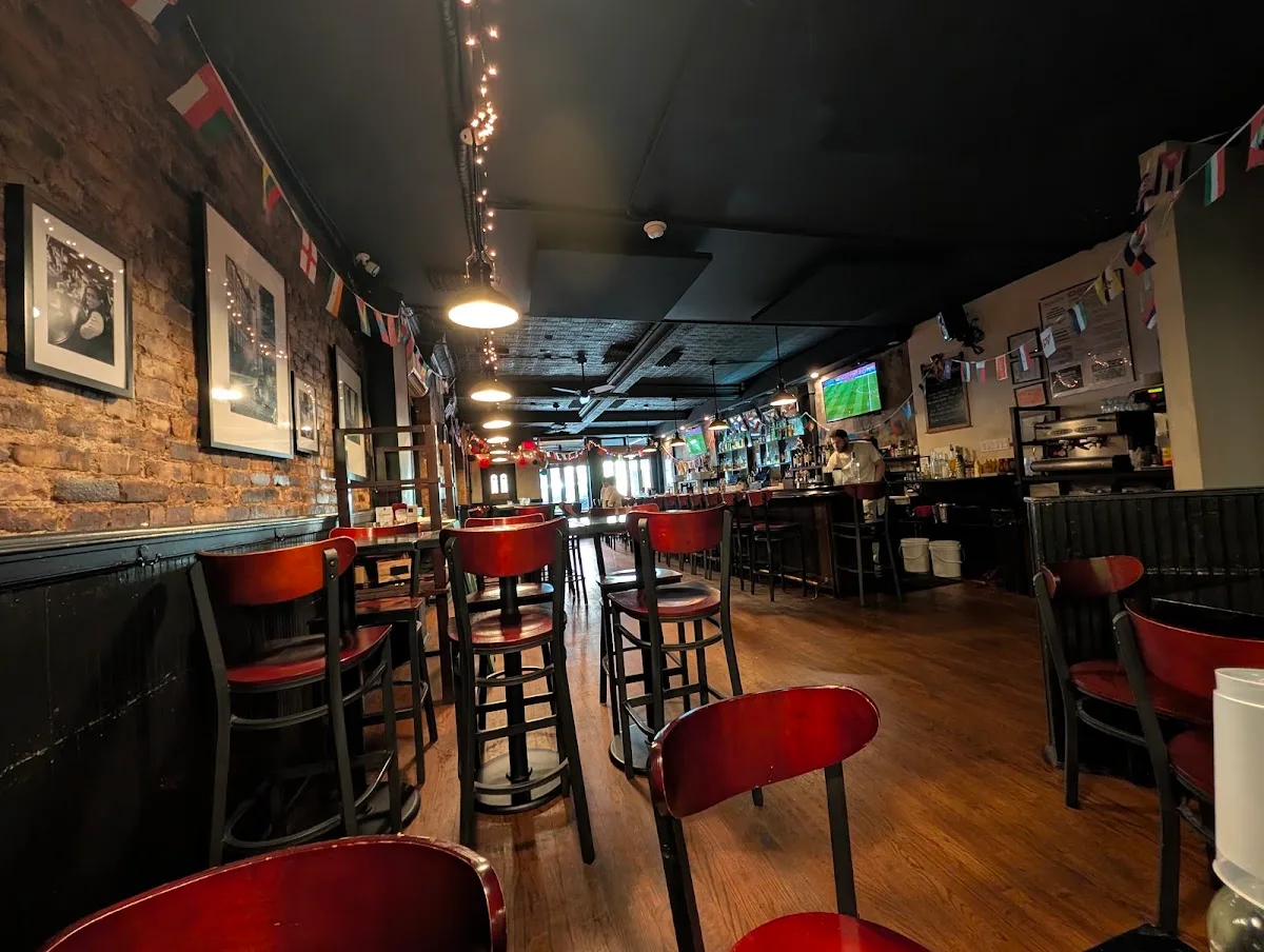 Bar 135