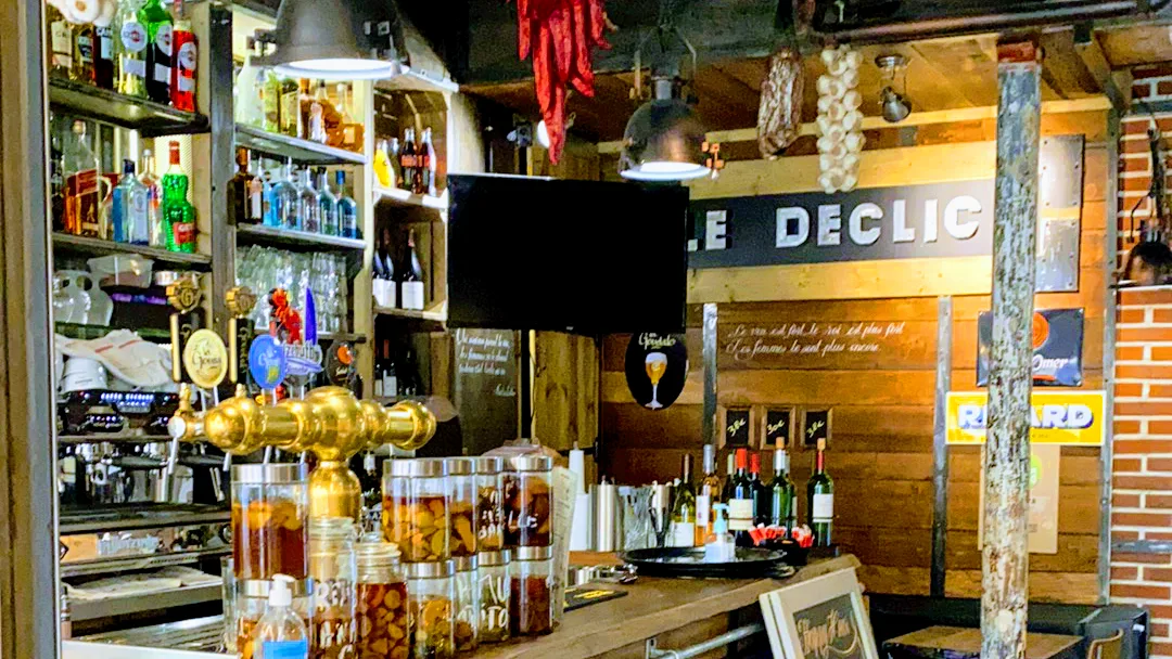 Le Mademoiselle - Bar - Restaurant - Café Paris 11