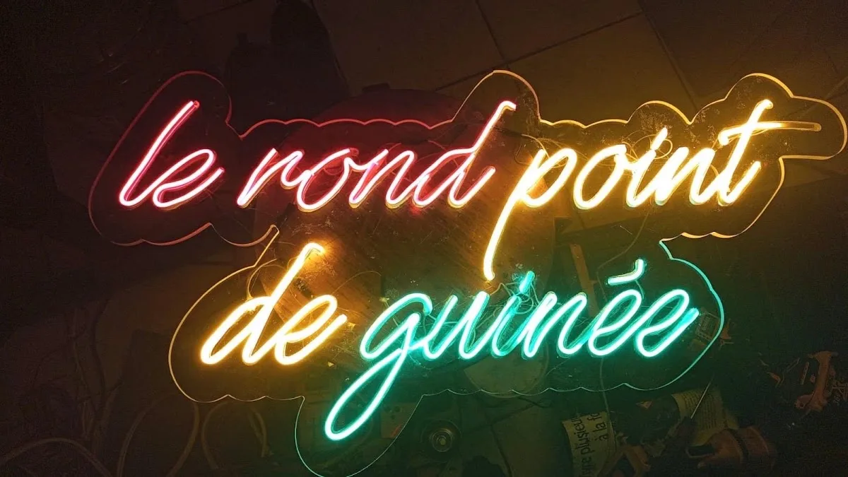LE ROND-POINT DE GUINÉE