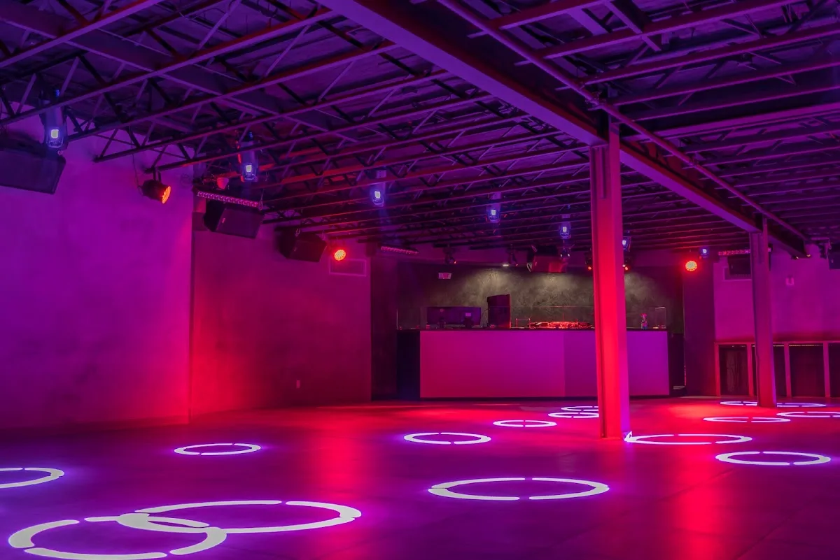 Giggles Night Club