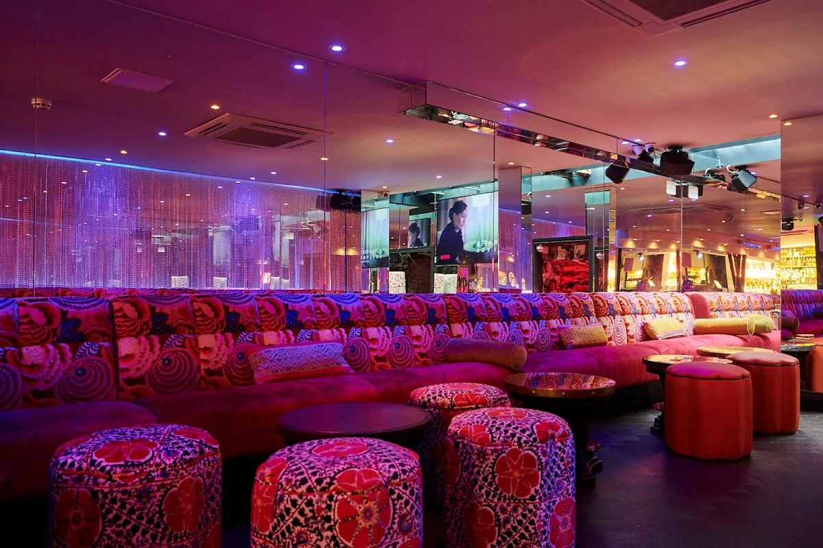 Jak’s Mayfair