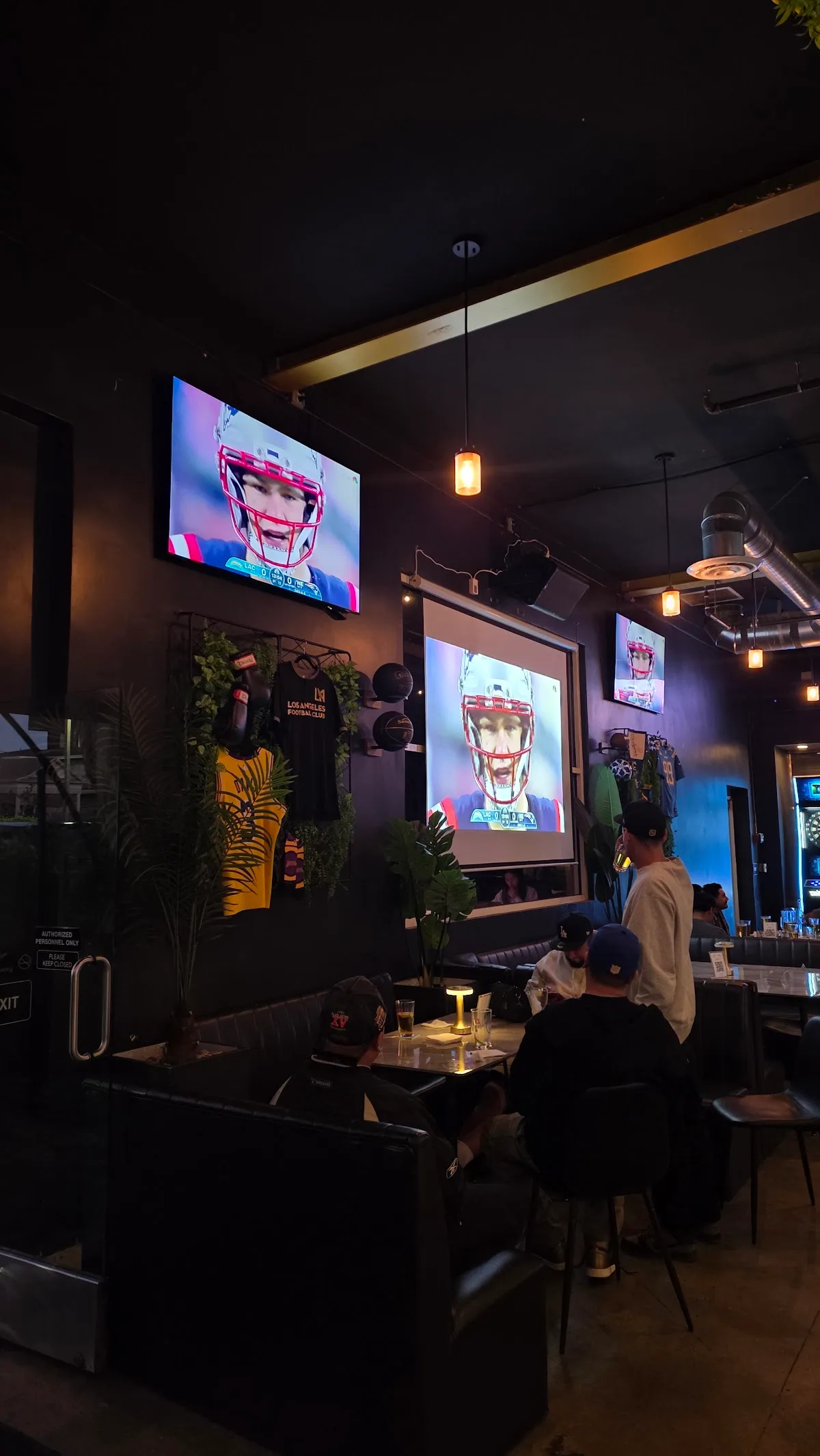Cham Gastropub (참)