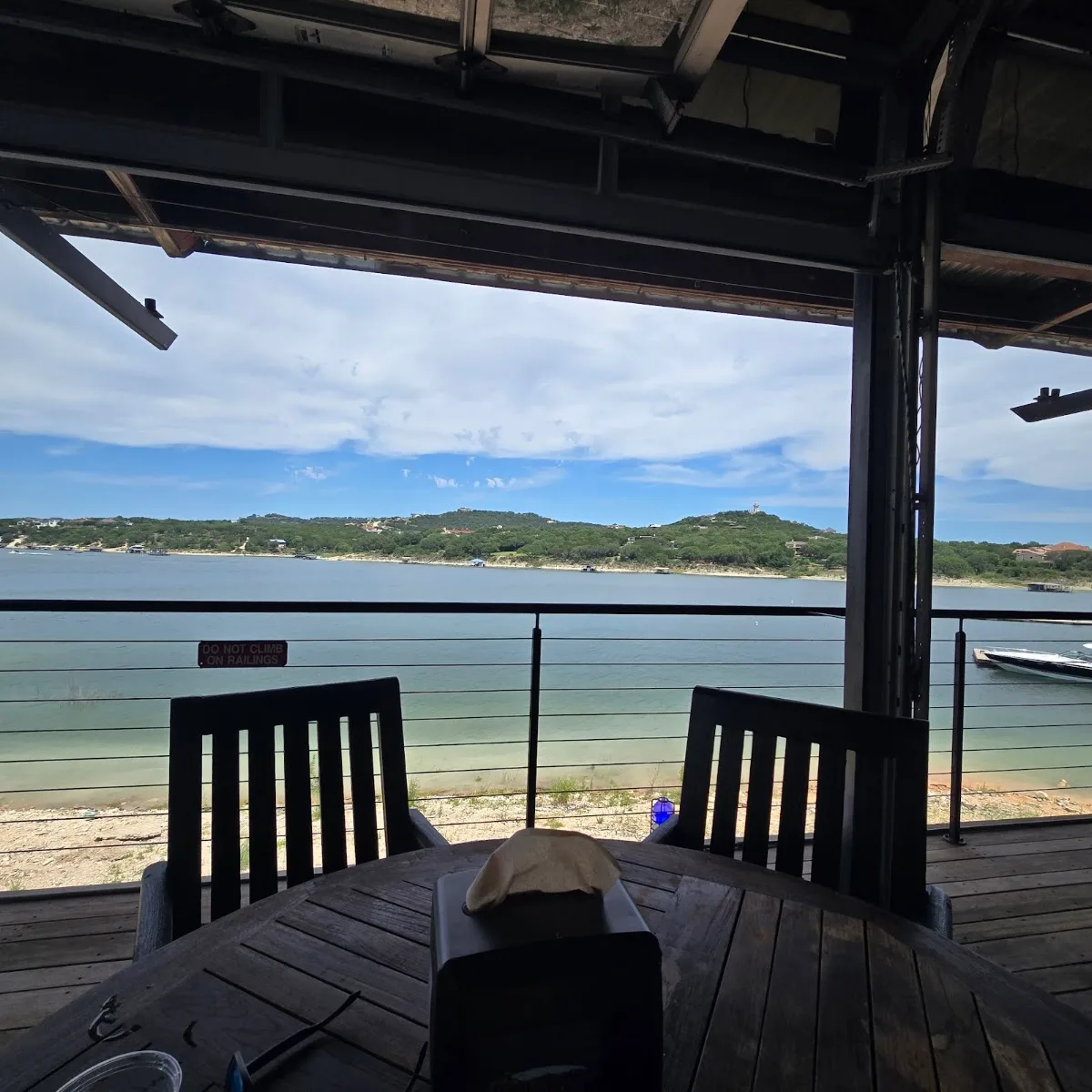 Stumpy’s Lakeside Grill - Lake Travis