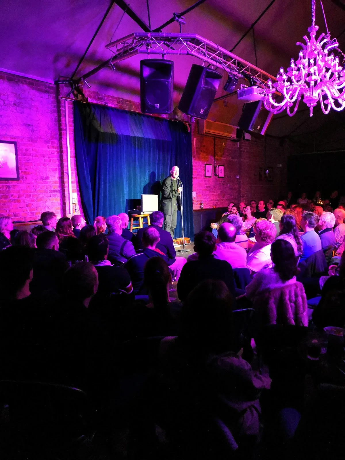 Headliners Comedy Club