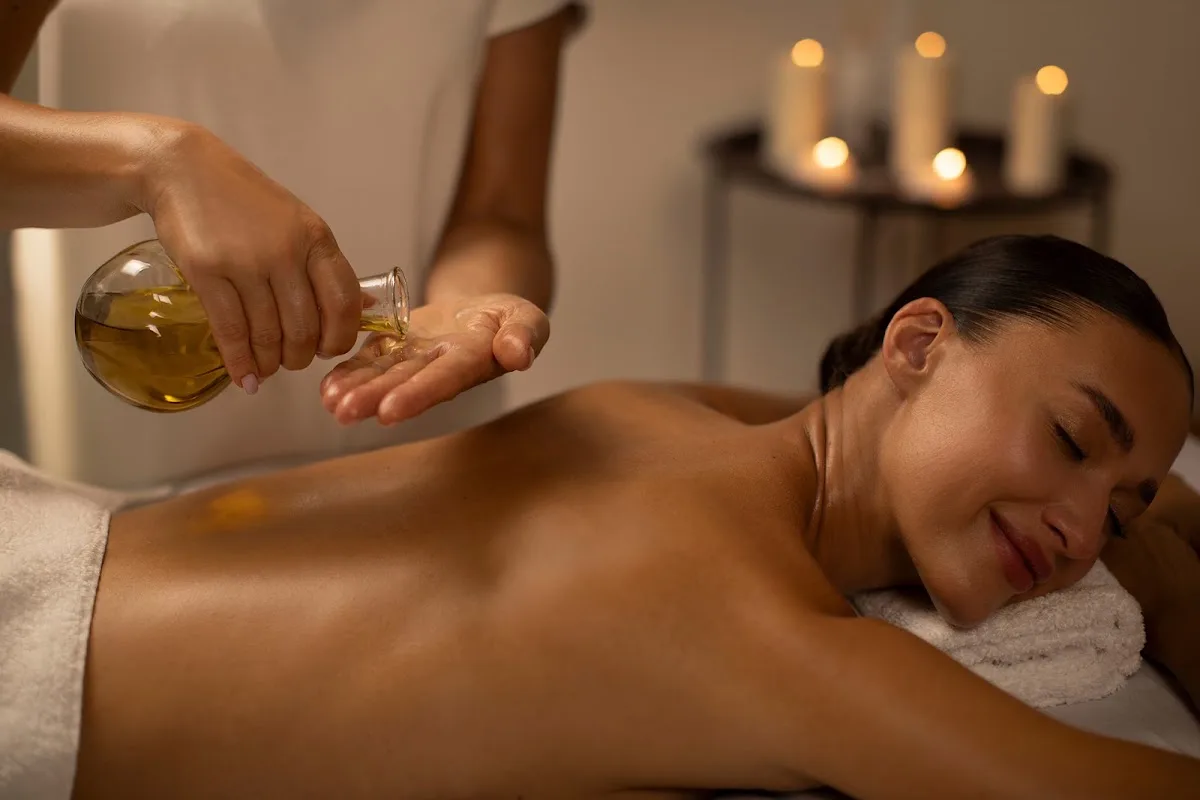 Amphawa Spa, Thai Massage & Beauty
