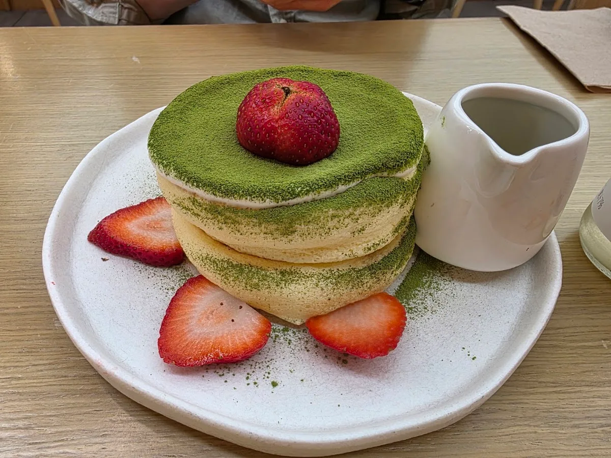 Fluffy Fluffy Cafe & Bar