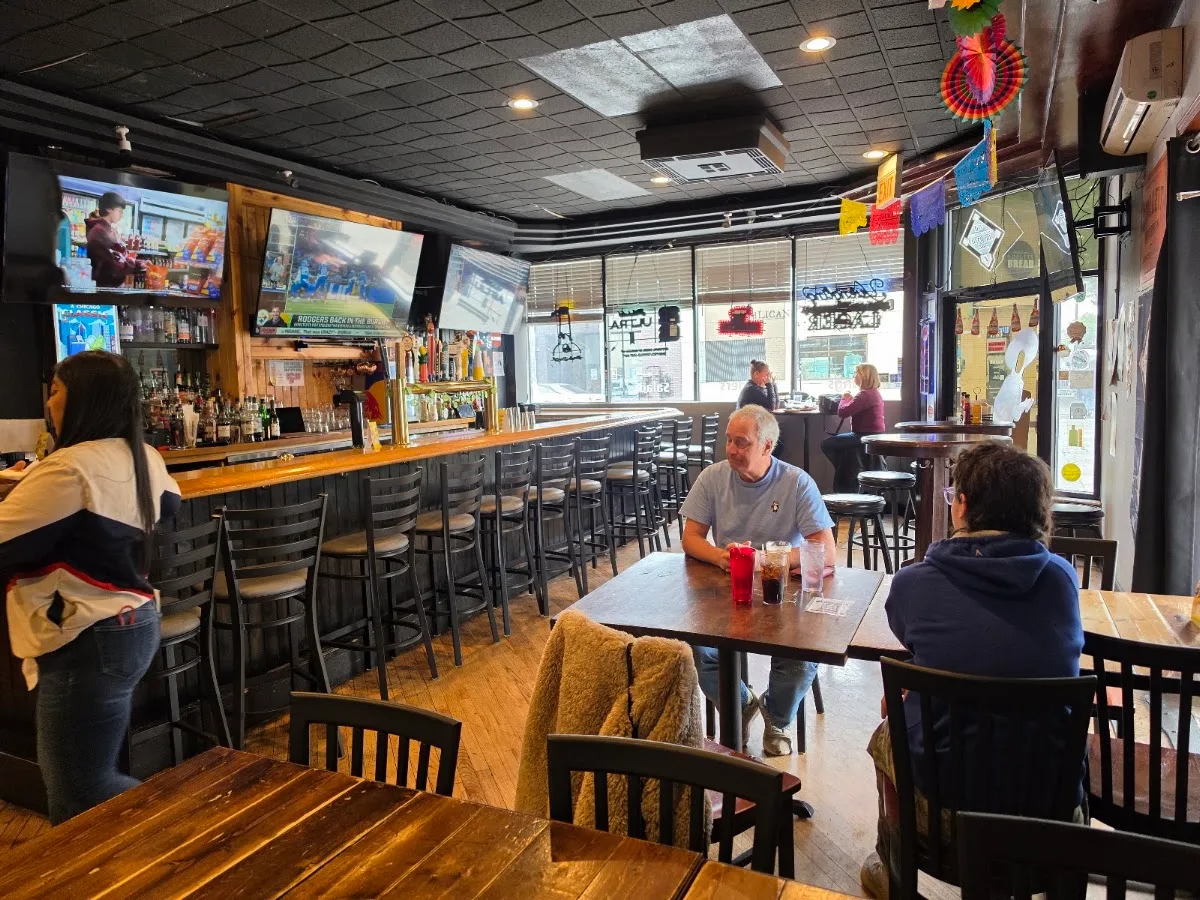 Output Lounge & Sports Bar