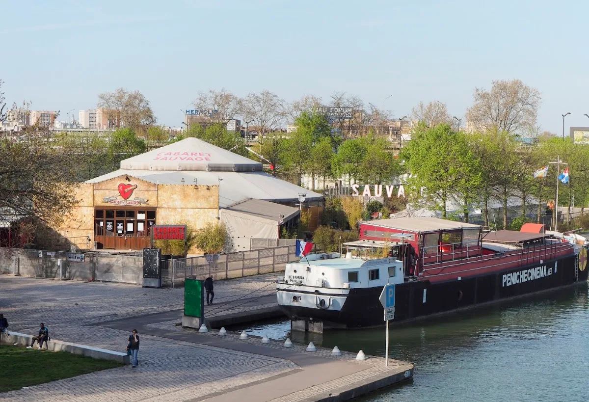 La Péniche Cinéma - Le Baruda