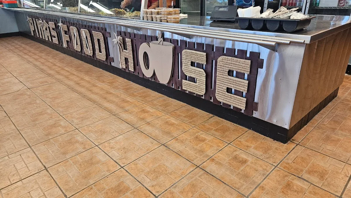 Pinas Food House