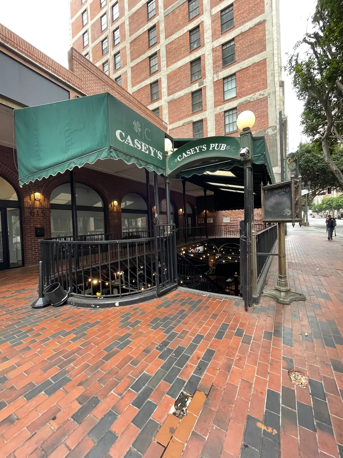 Casey's Irish Pub