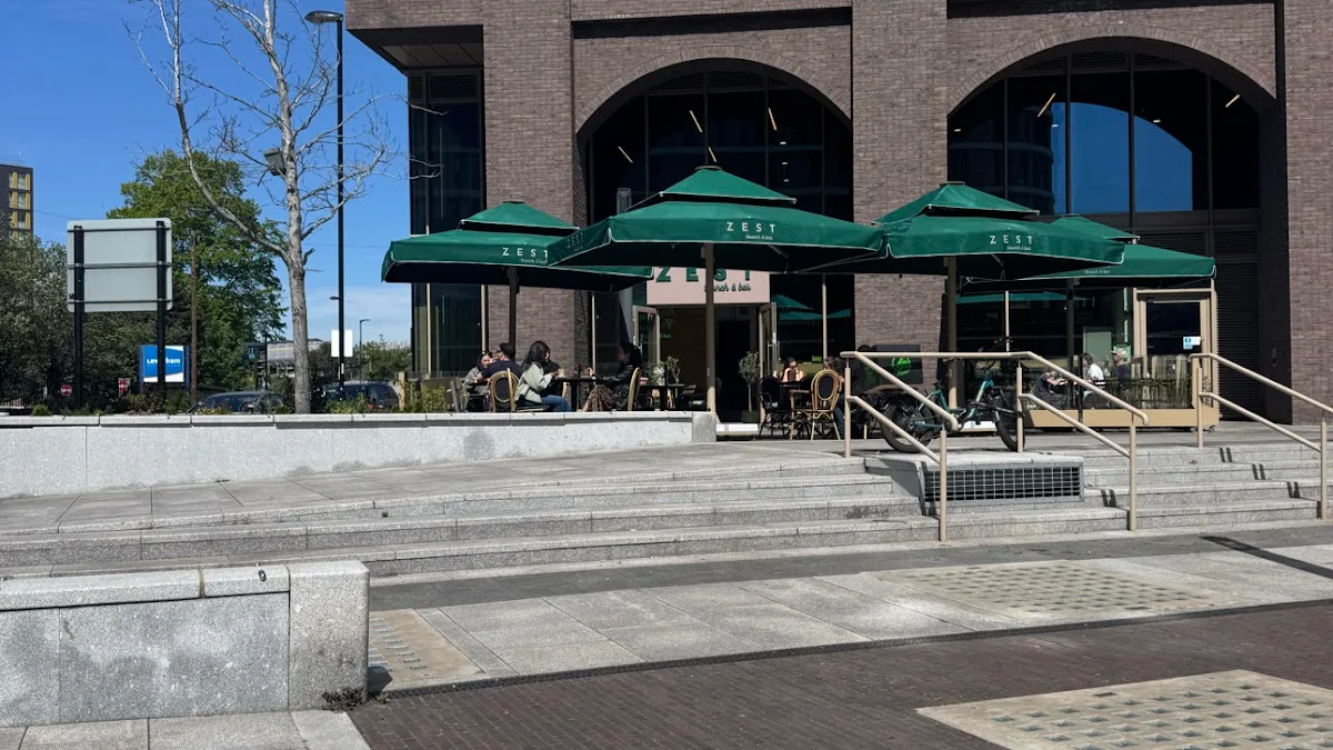 Zest Brunch & Bar