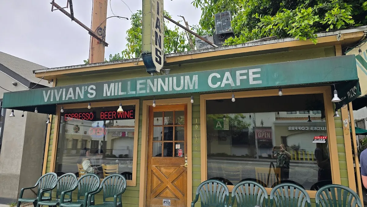 Vivian's Millennium Cafe