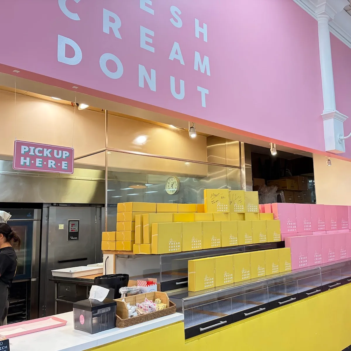 Flour Fresh Cream Donut