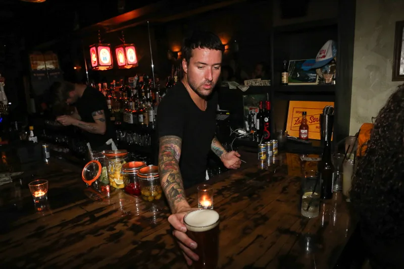 Lake Street Bar