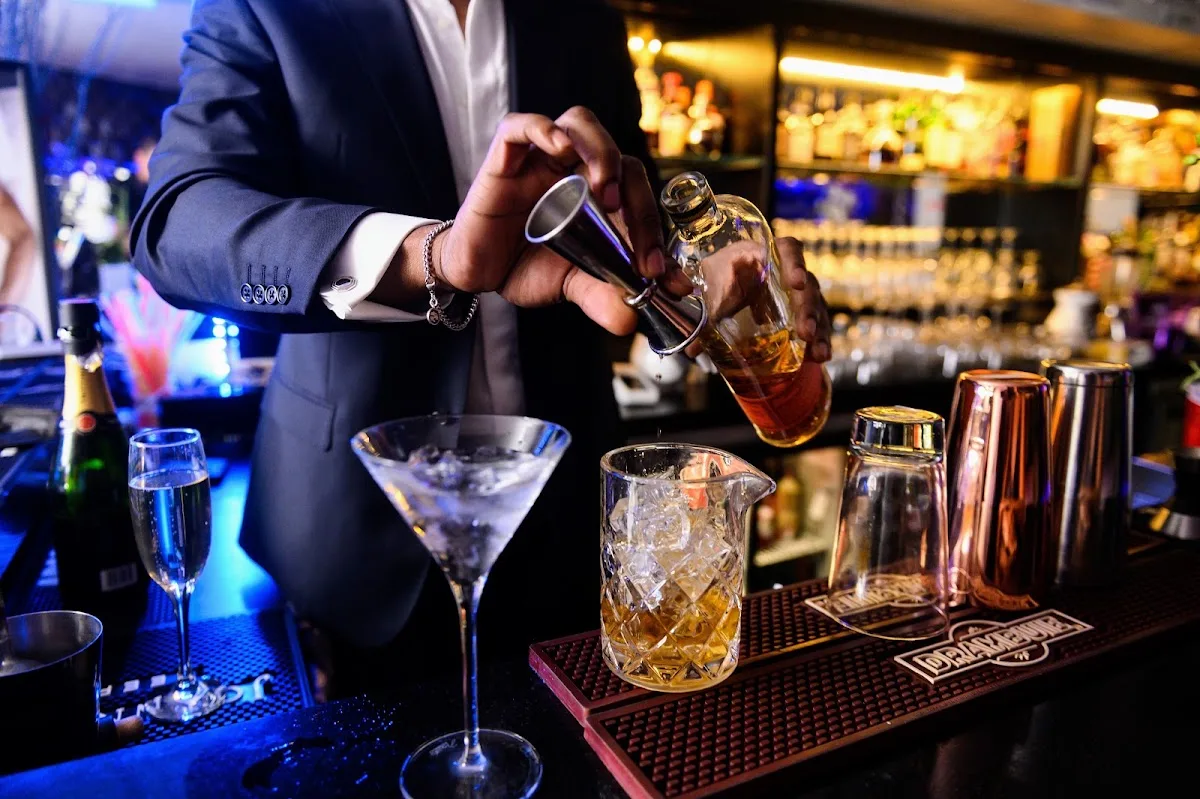 Alibi Lounge