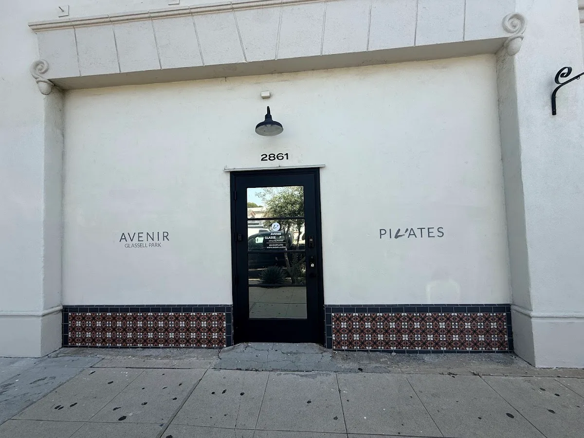 AVENIR-GLASSELL PARK
