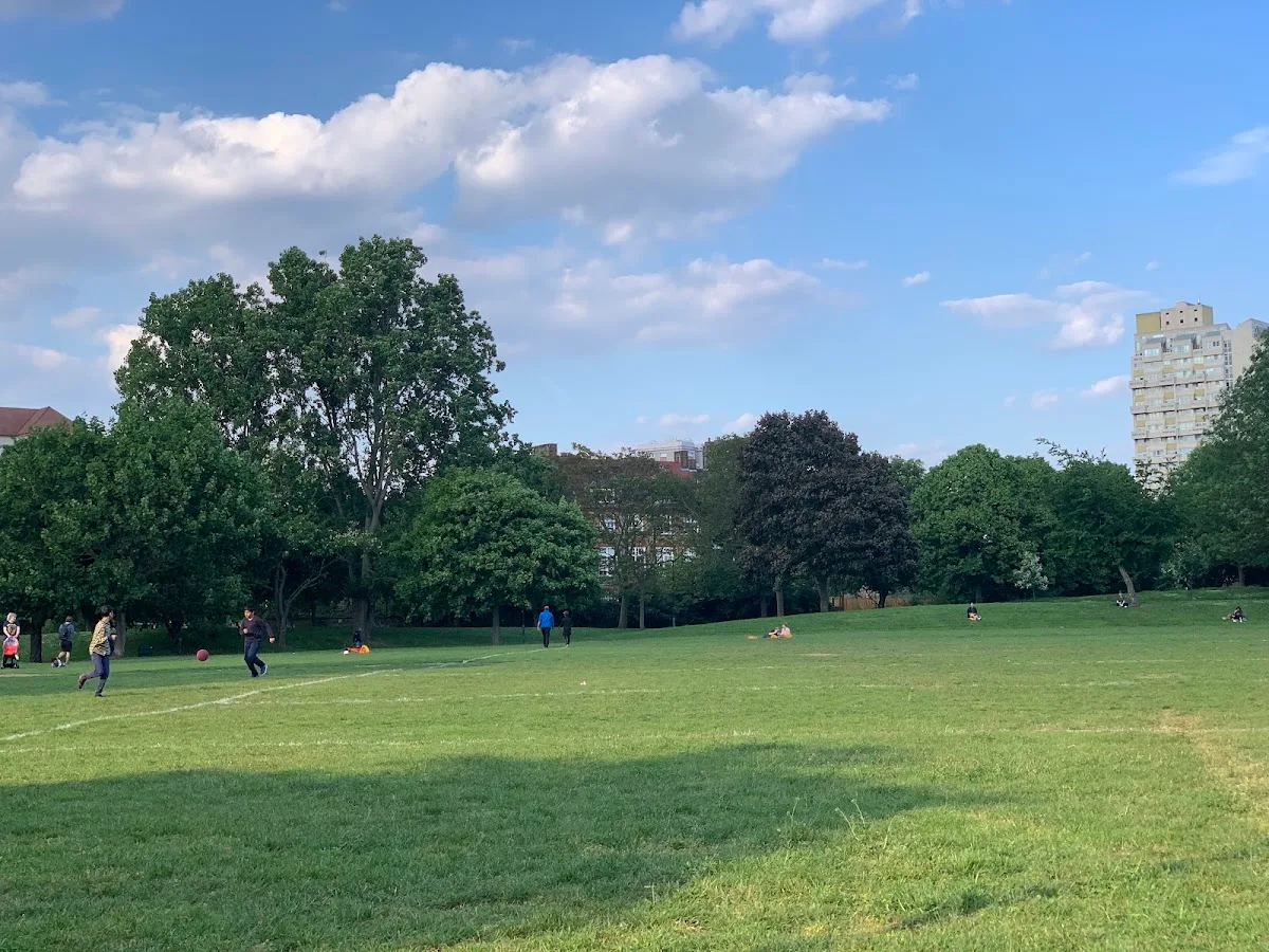 Larkhall Park