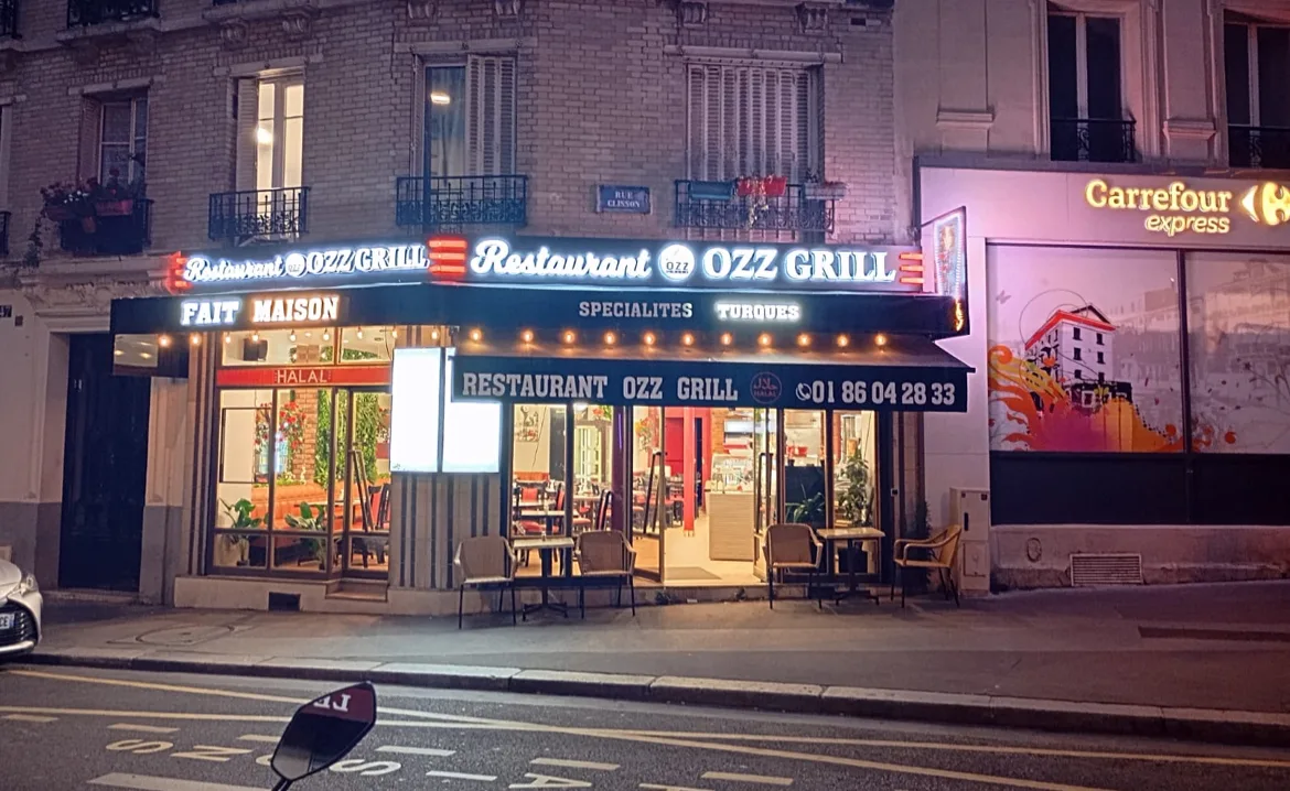 OZZ GRILL