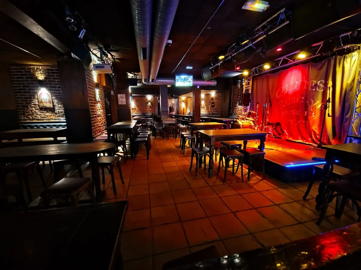 Temple Rock Tavern