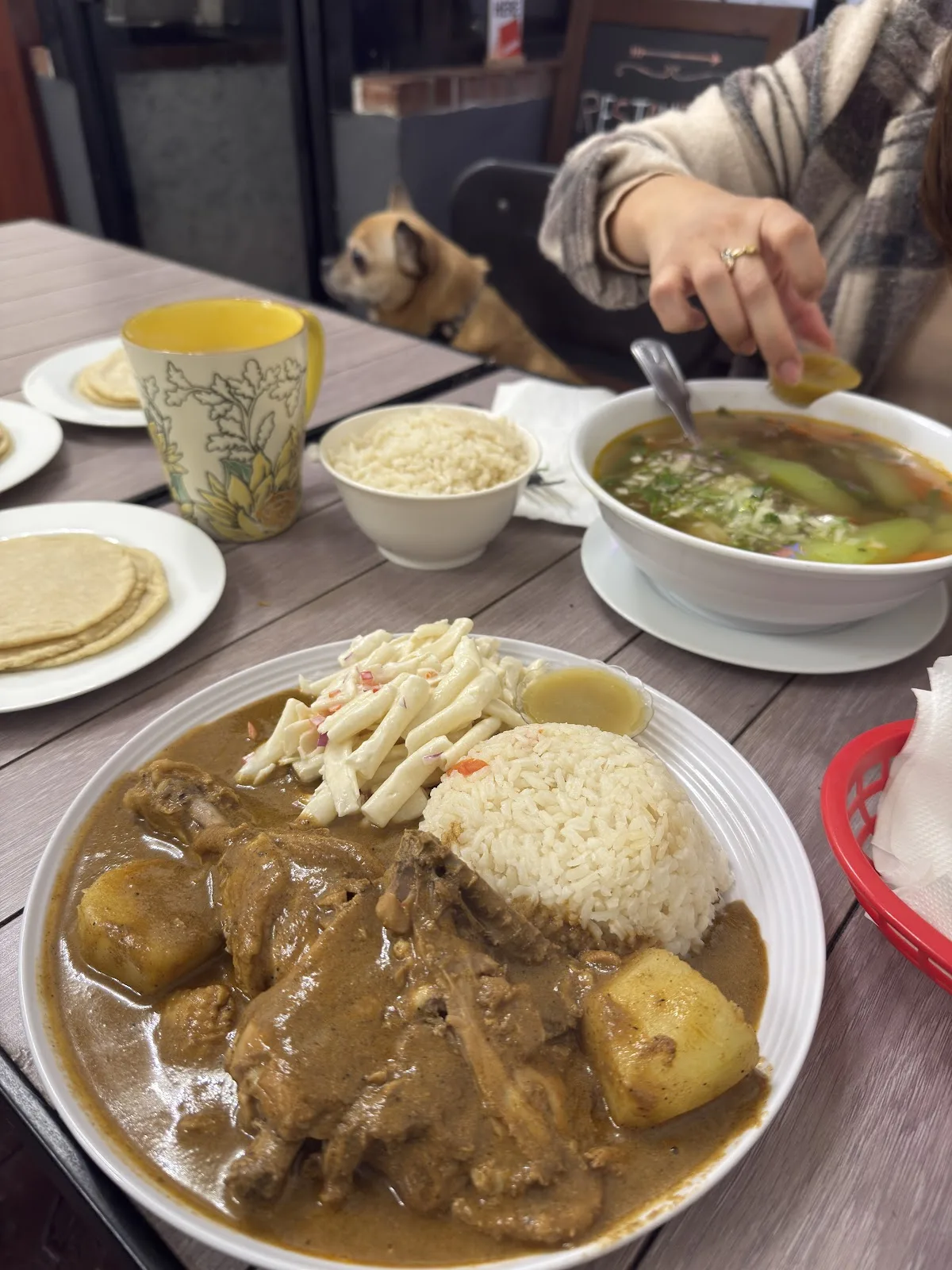 Pío Pio chicken