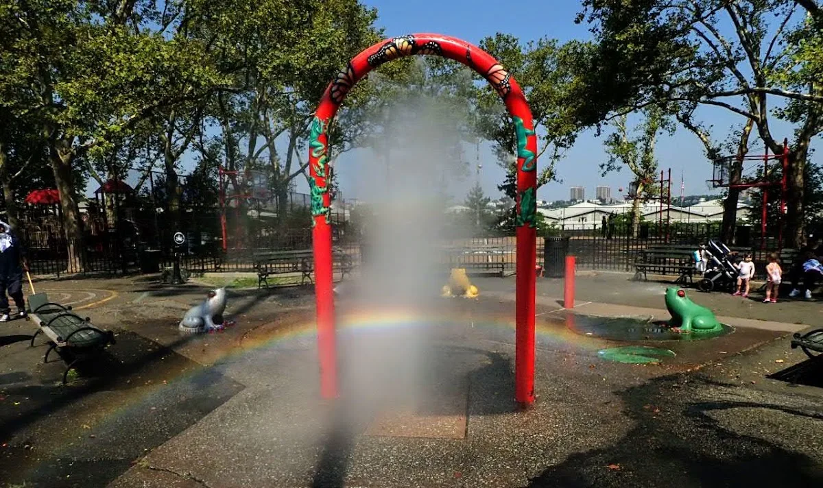 DeWitt Clinton Park