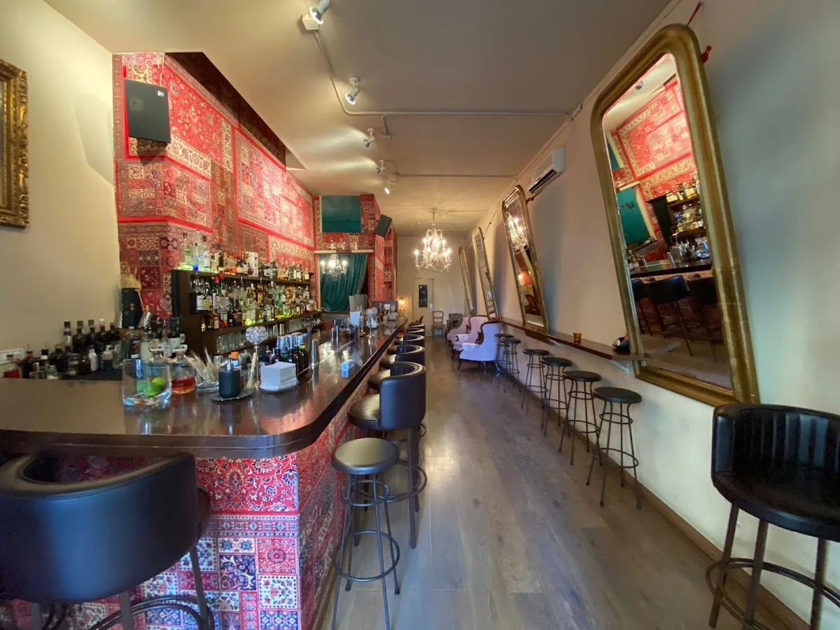 Madame George Lounge Bar