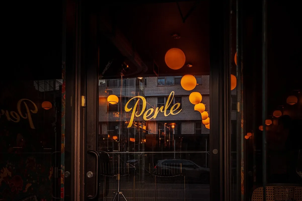 Perle Cocktail and Raw Bar