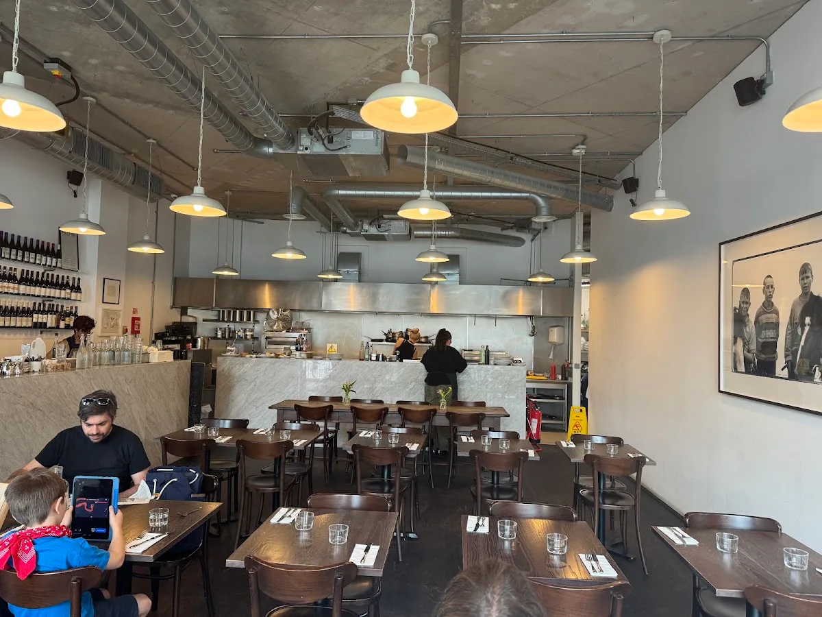 Cafe Cecilia