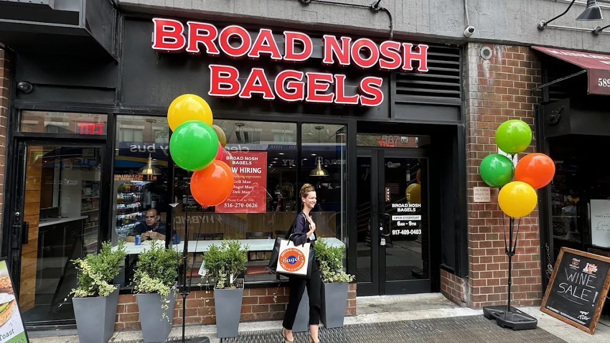 Broad Nosh Bagels