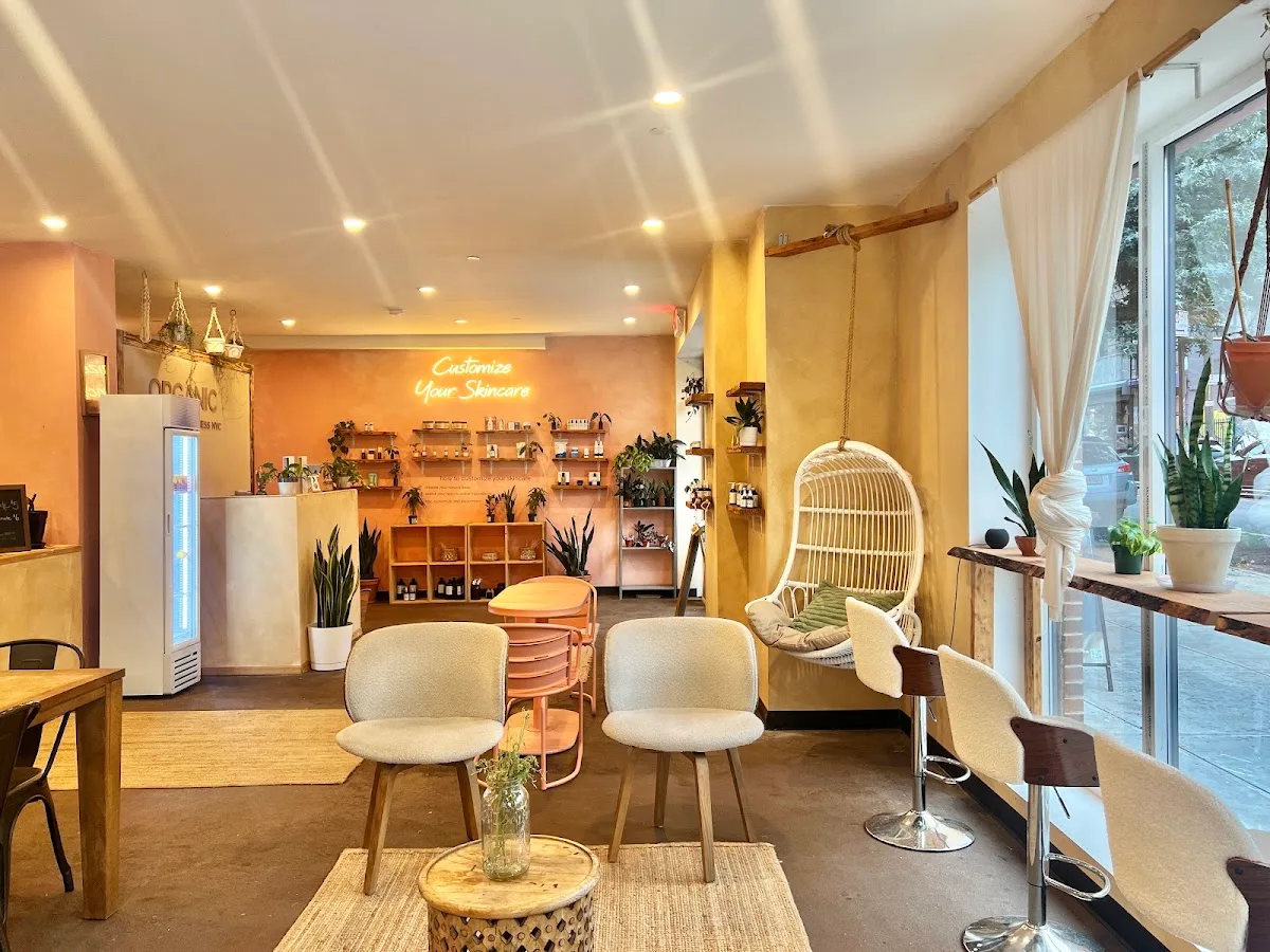 Organic Skincare + Wellness Bar: Facials | Body Massage | Sugaring | Sauna | Wellness Drinks