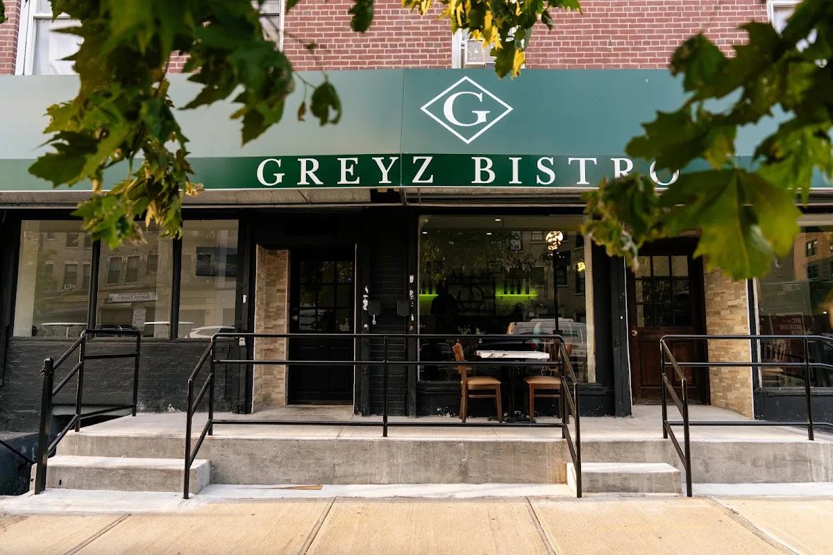 Greyz Bistro