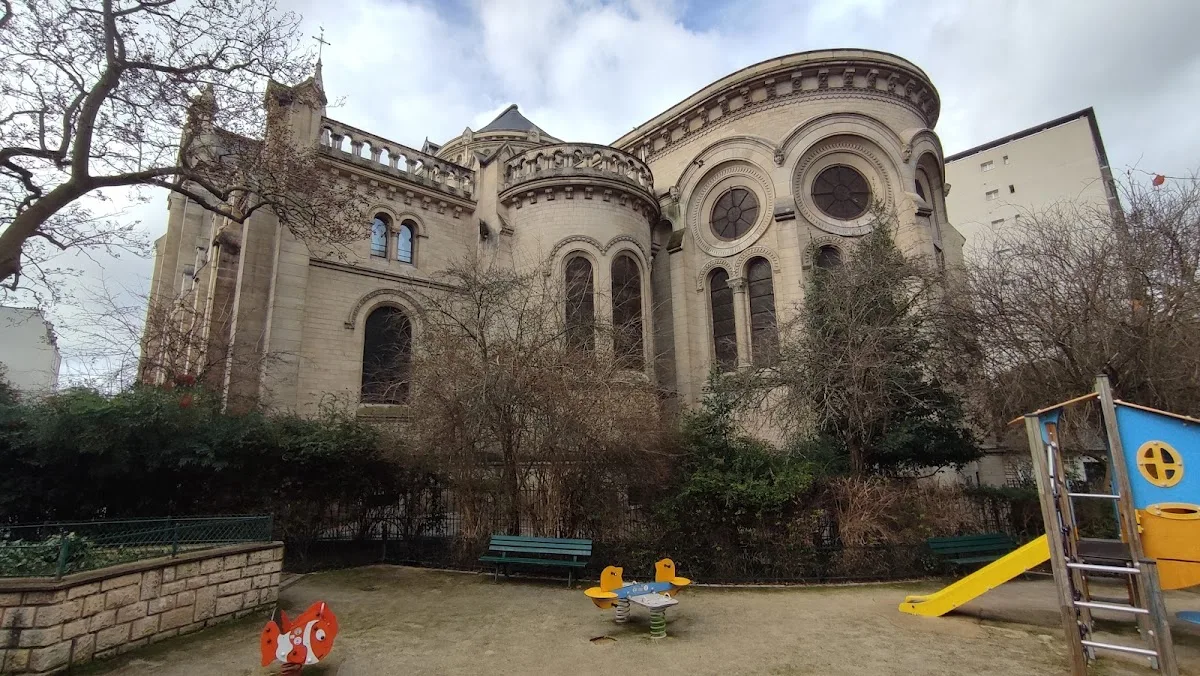 Square de Notre-Dame-de-la-Croix