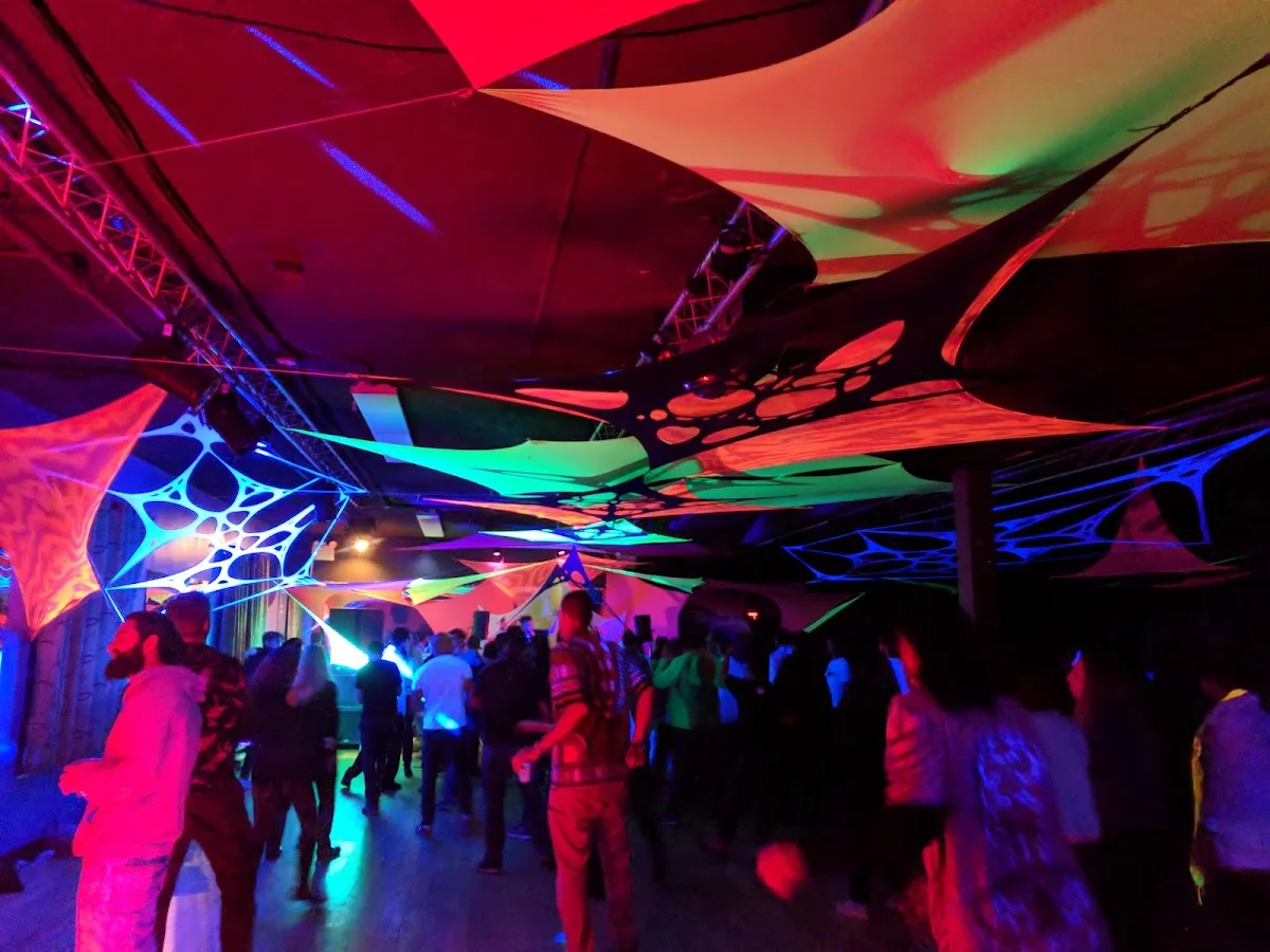 Studio M Bar & Lounge