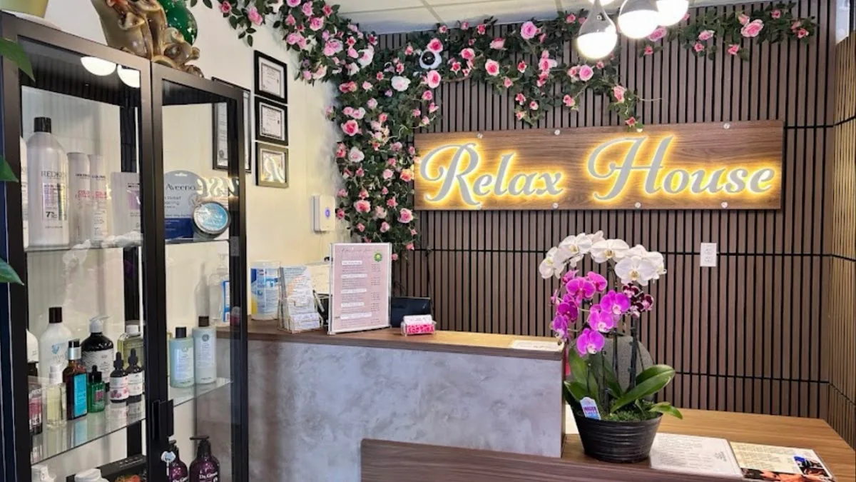 Relax House