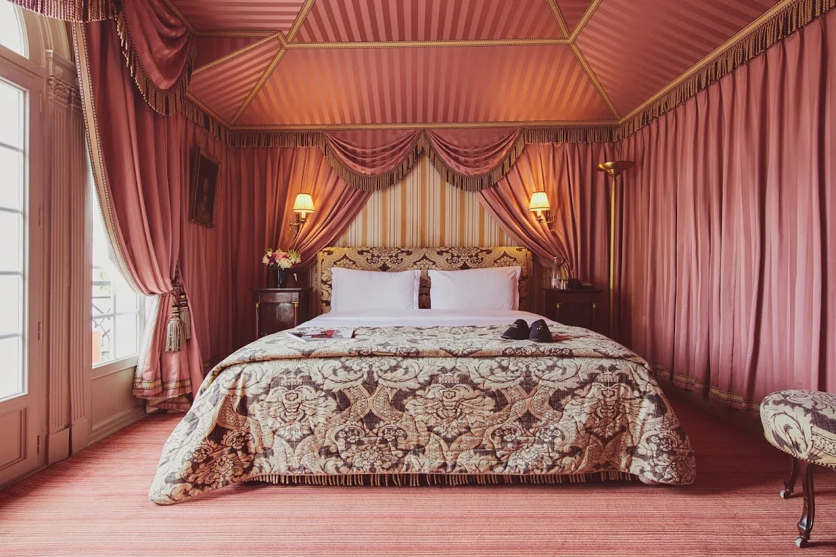 L'Hôtel | A Curious Group of Hotels
