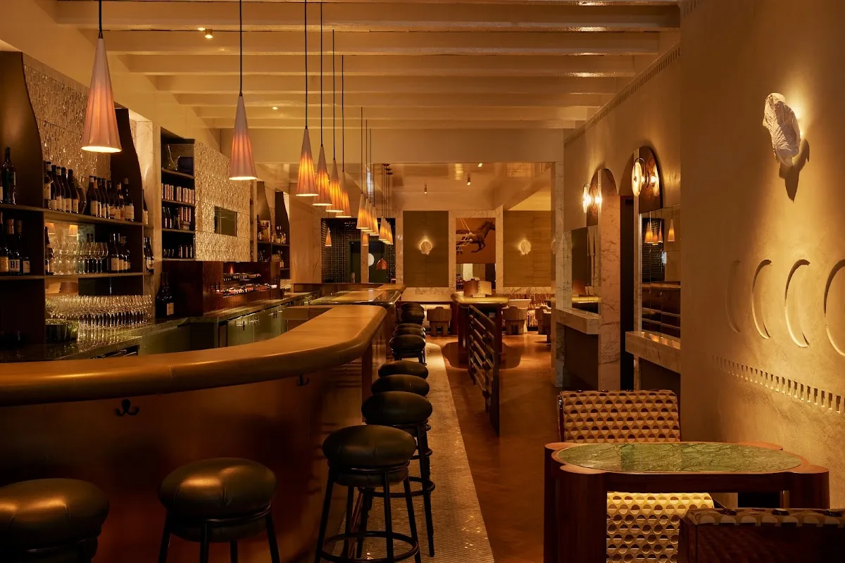 La Compagnie, Flatiron
