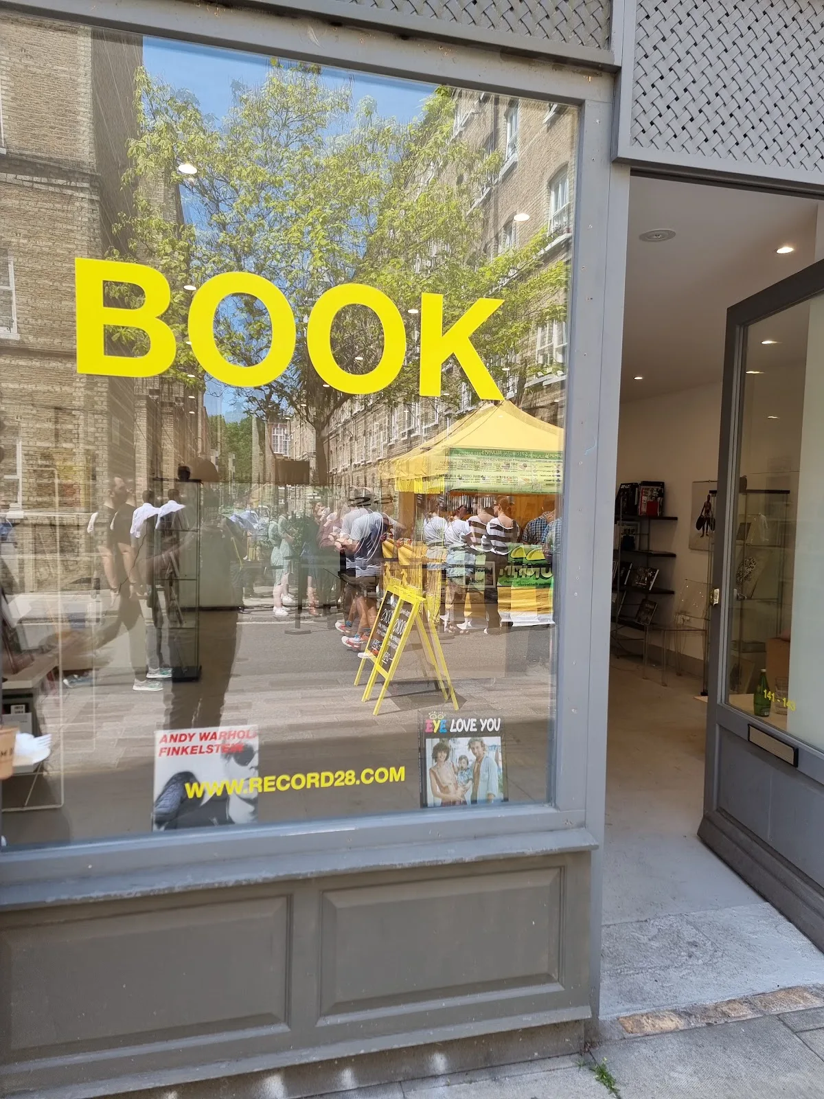 RECORD 28 BOOKS