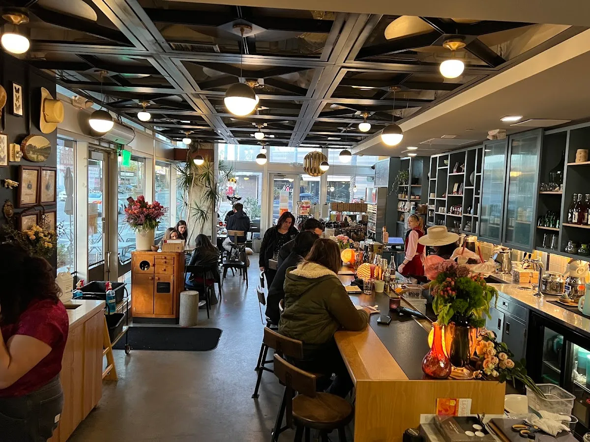 MillCross Coffee / La Sabina Wine Bar