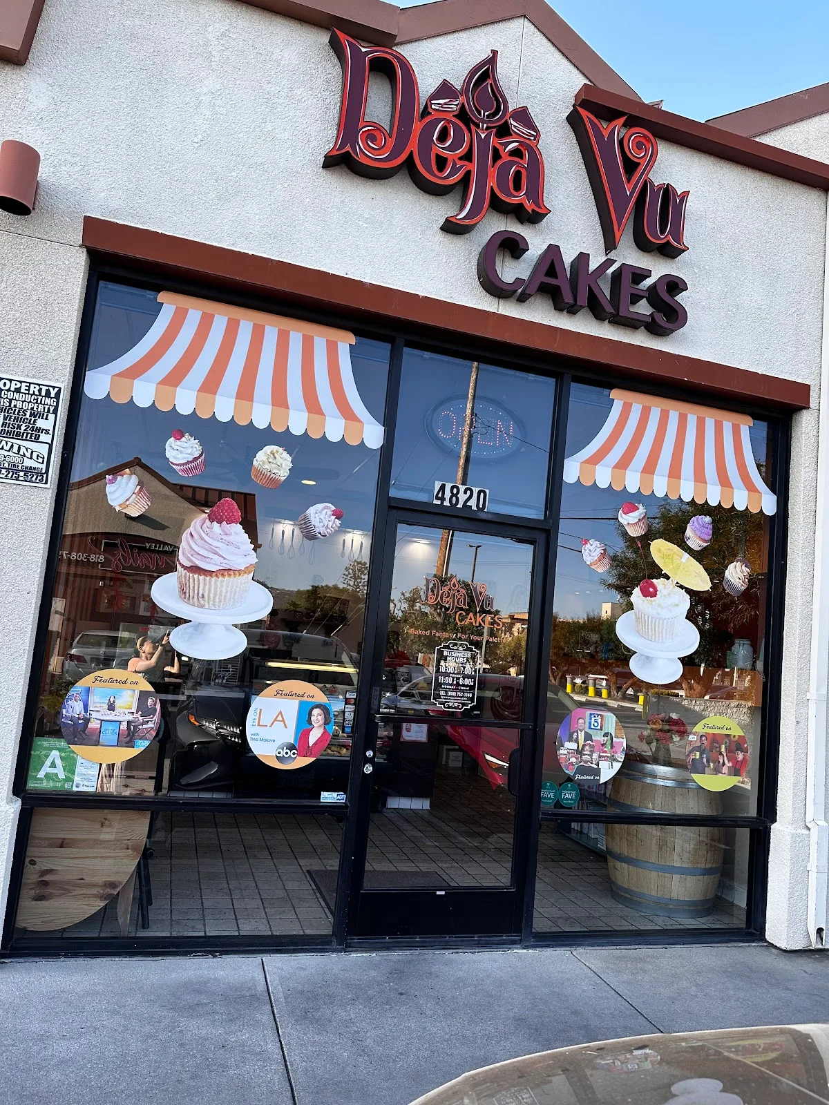 Deja Vu Cakes (Gourmet Cupcake Shop)