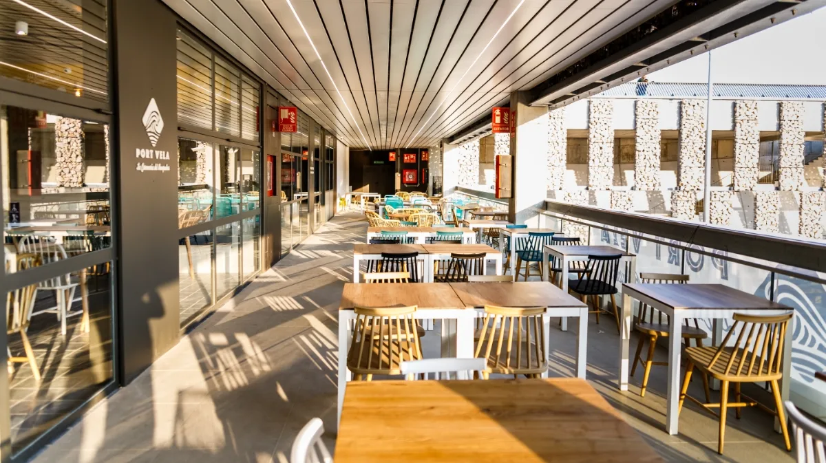 Port Vela Barcelona - Tapas, paellas y marisco