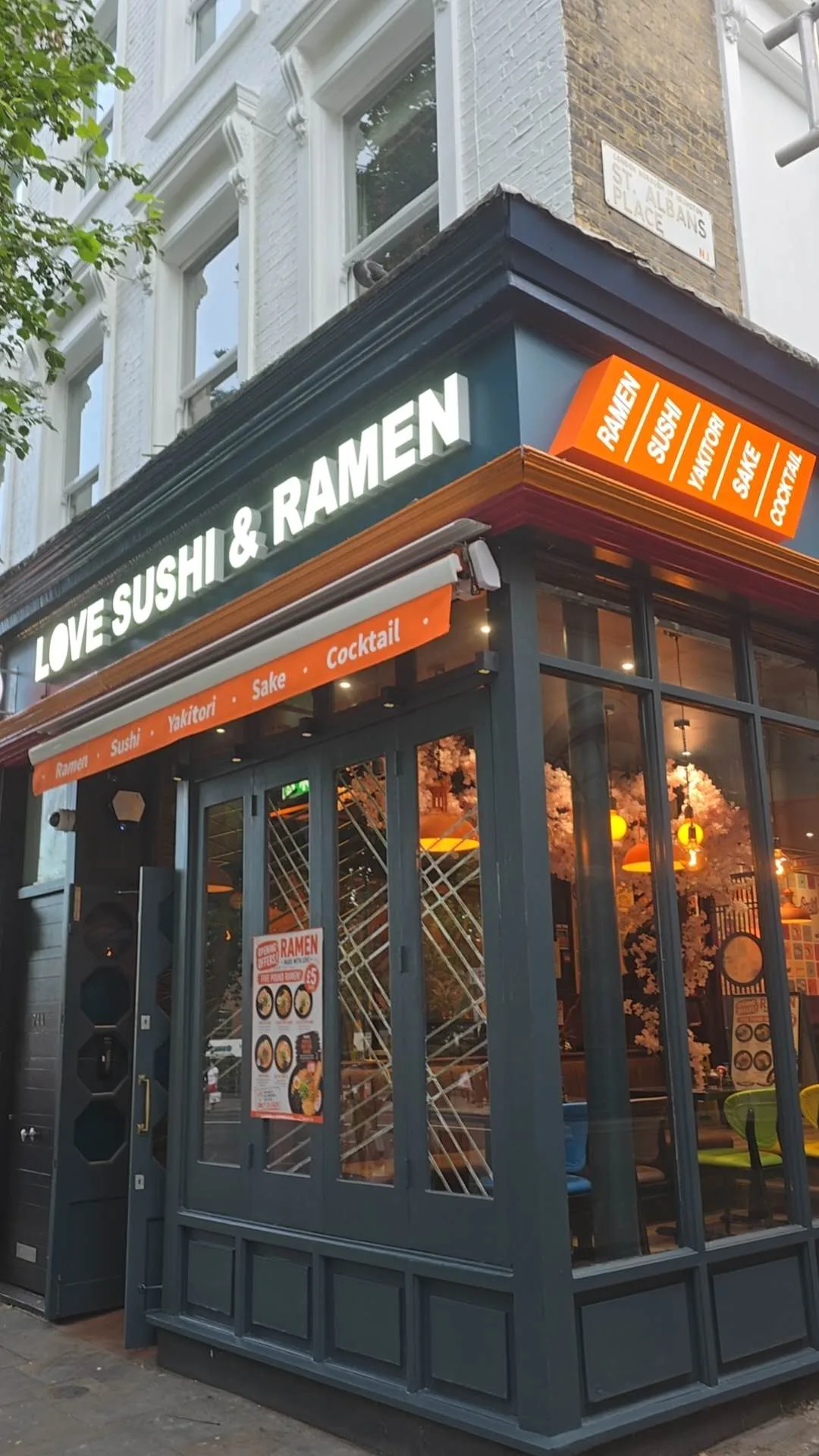 Love Sushi & Ramen Angel