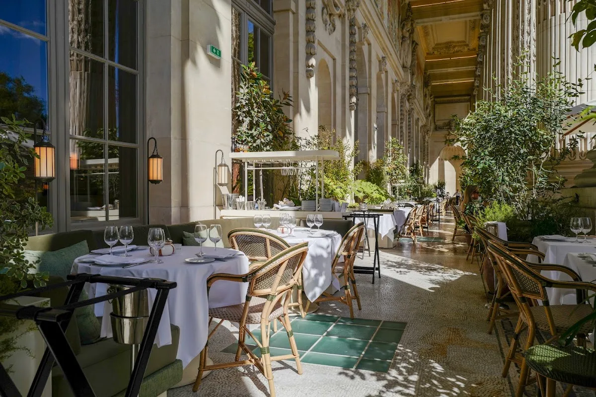 Le Grand Café