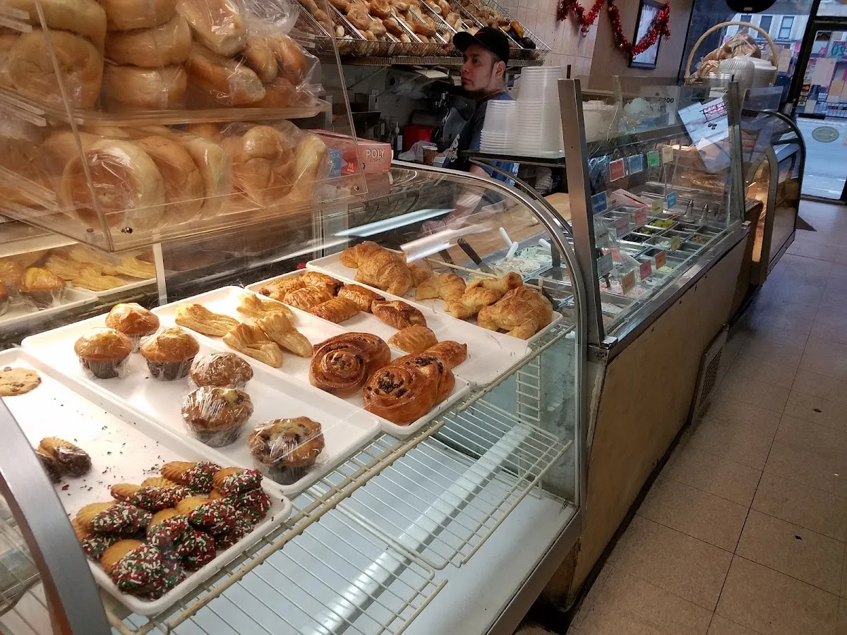 Dave's Bagels & Grill