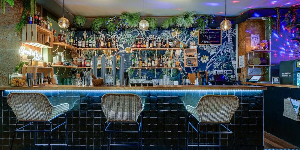 Bar 219StMaur