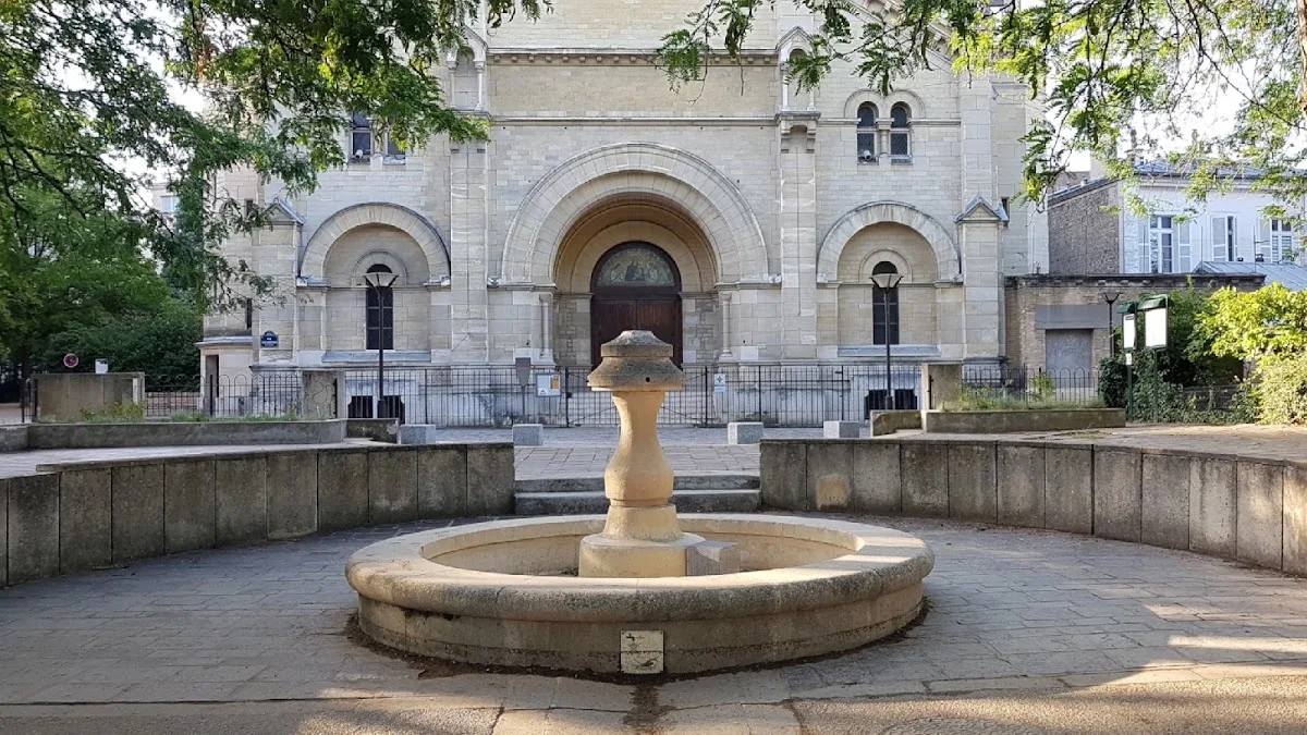 Square du Cardinal Wyszynski