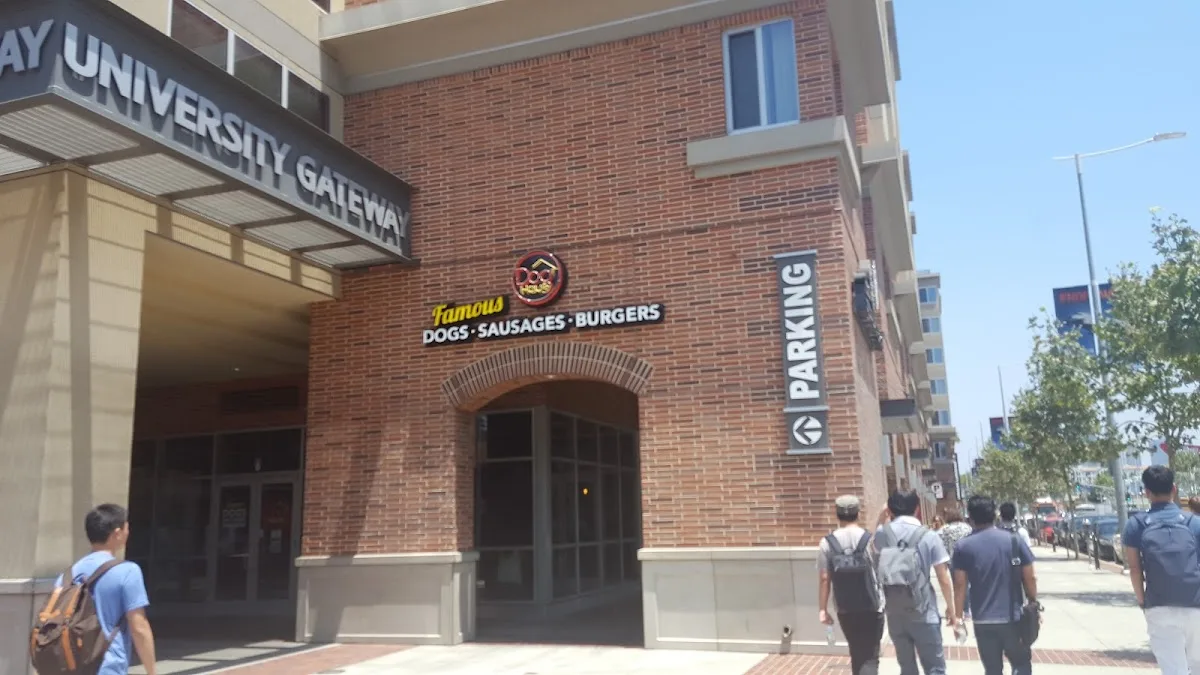 Yogurtland USC