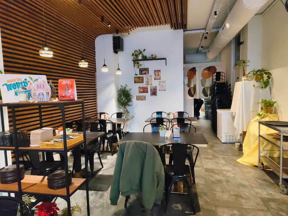Sinsay Brunch Cafe