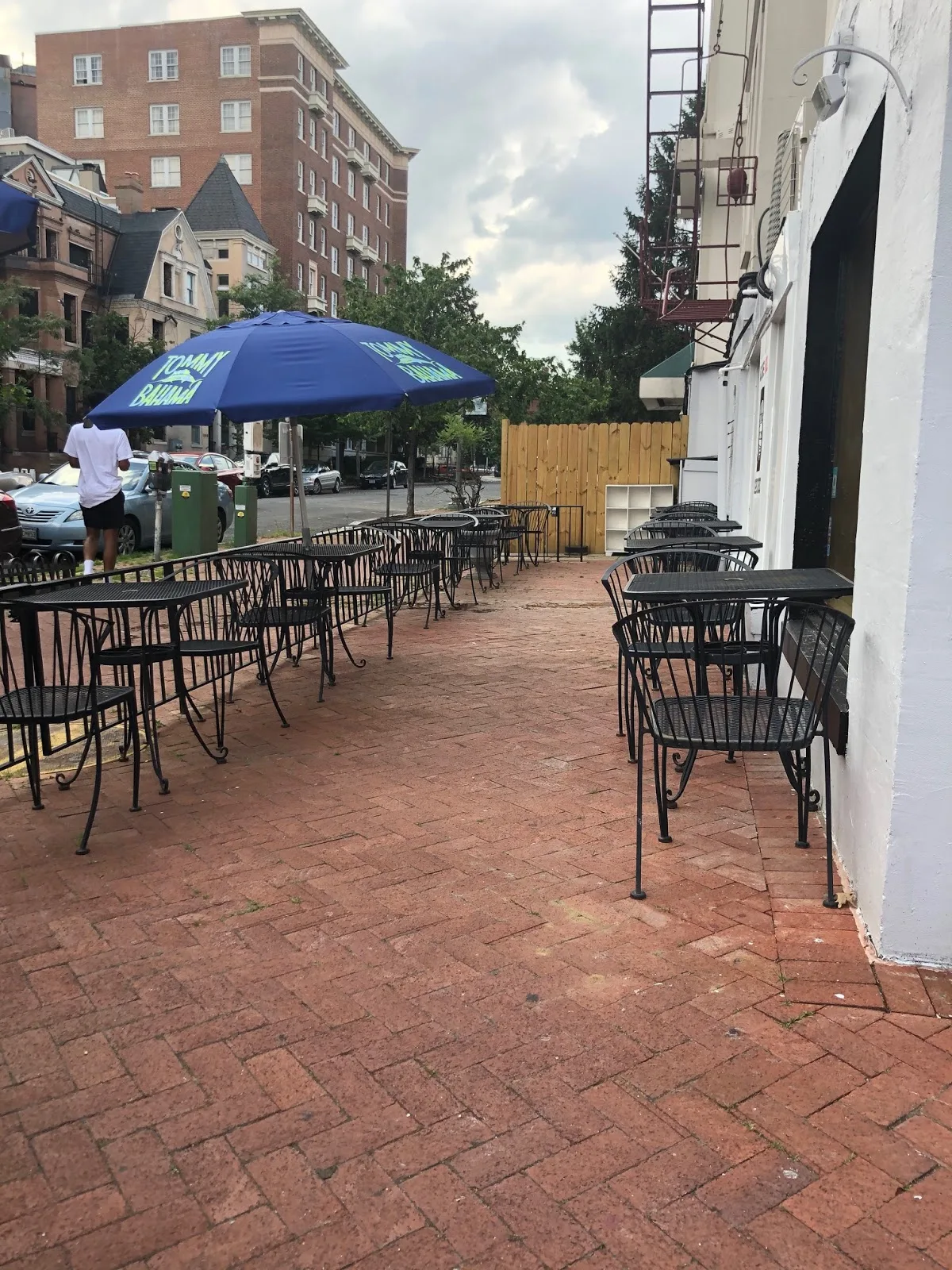 DC CAFE N GRILL
