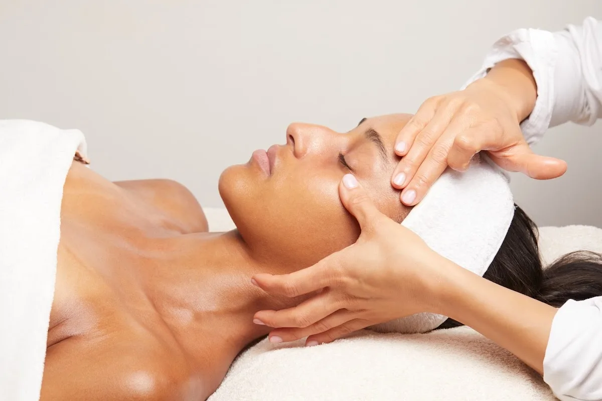 All Skins Paris 9 - Expertise soins visage et Epilation Laser