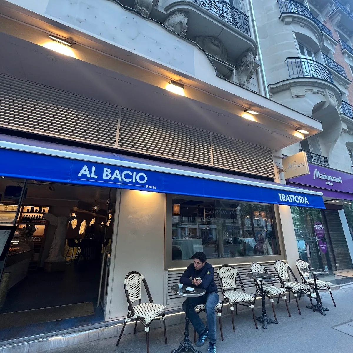 Al Bacio